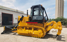 Bulldozer industrial ACE operando en proyectos de infraestructura