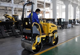 Mini rodillo compactador con opción de pata de cabra extraíble