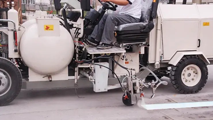 Máquina de Señalización Vial Termoplástica Autopropulsada por Extrusión al por Mayor